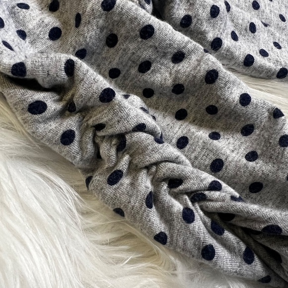 EUC [Dolan] 3/4 Sleeve Top | Grey · Gray & Navy Polka Dot {Anthro} Shirt | Small - Picture 9 of 14